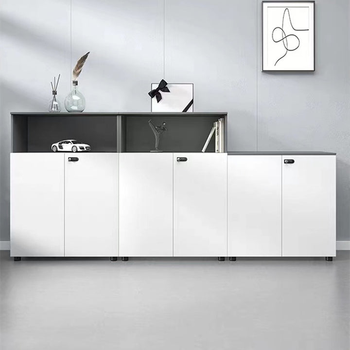 キャビネット|モダンなデザイン スタイリッシュ 機能性 アジャスター付き