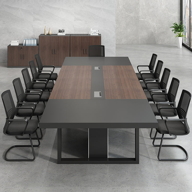 会議用テーブル・椅子|プロダクティヴィティ 高級感