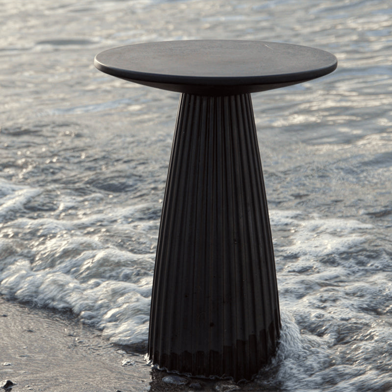 サイドテーブル|モダン アート感 コンパクトサイズ