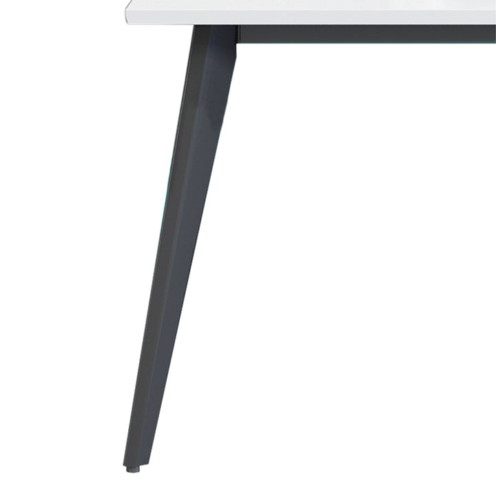 オフィスデスク・事務机|シンプル 清潔感 プライバシー保護