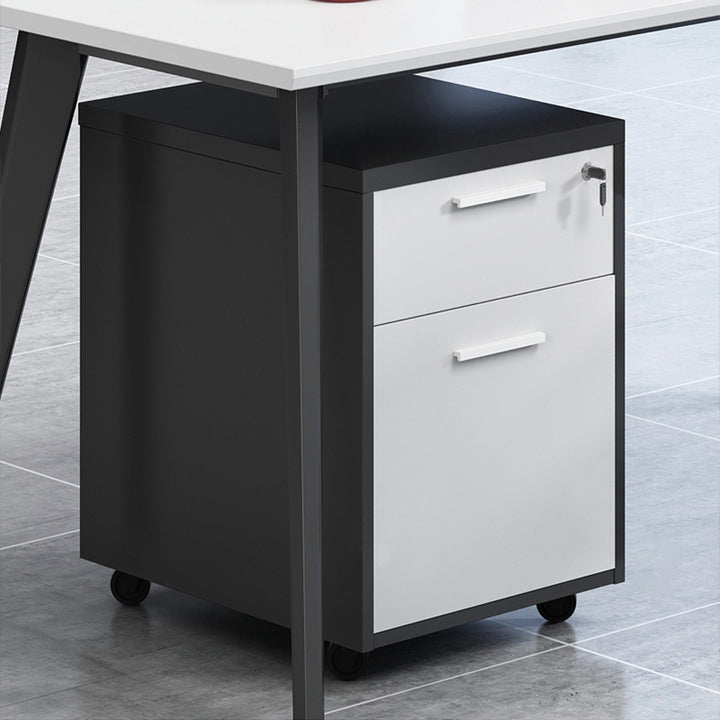 オフィスデスク・事務机|シンプル 清潔感 プライバシー保護