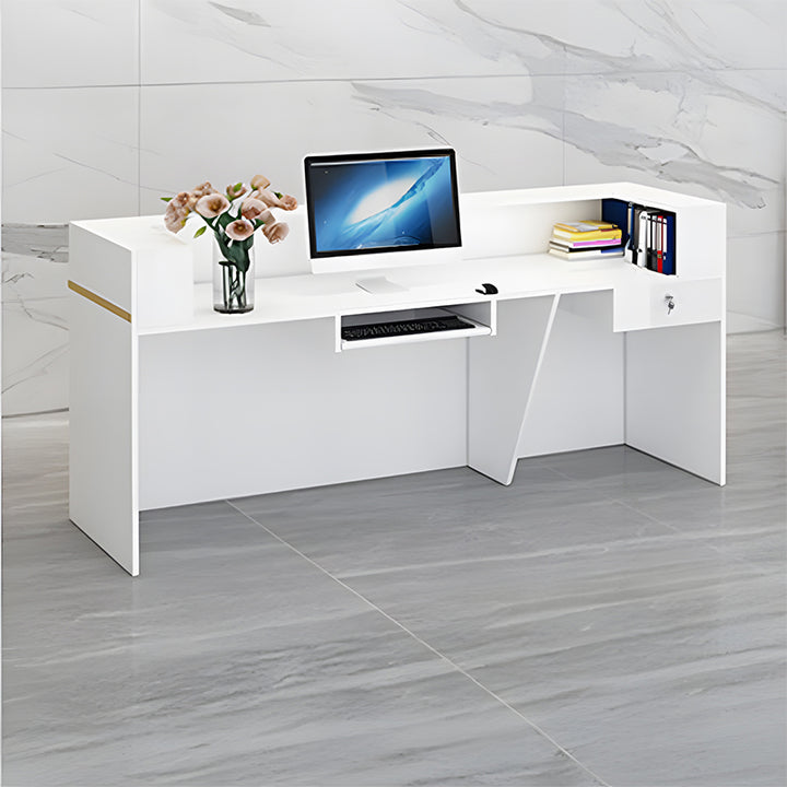 受付カウンター｜上品 マーブル模様 装飾ライン